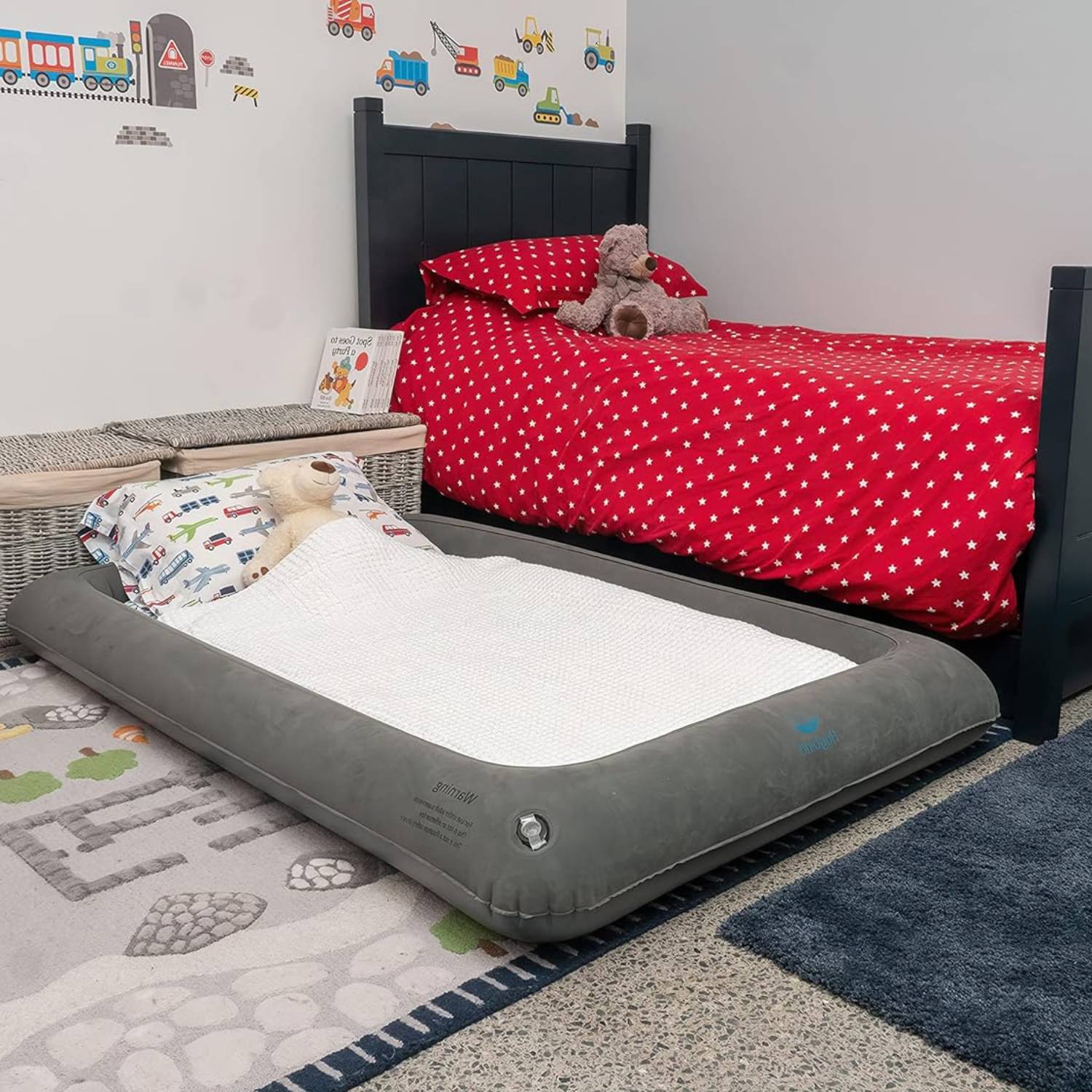 Inflatable Toddler Travel Bed: image 3