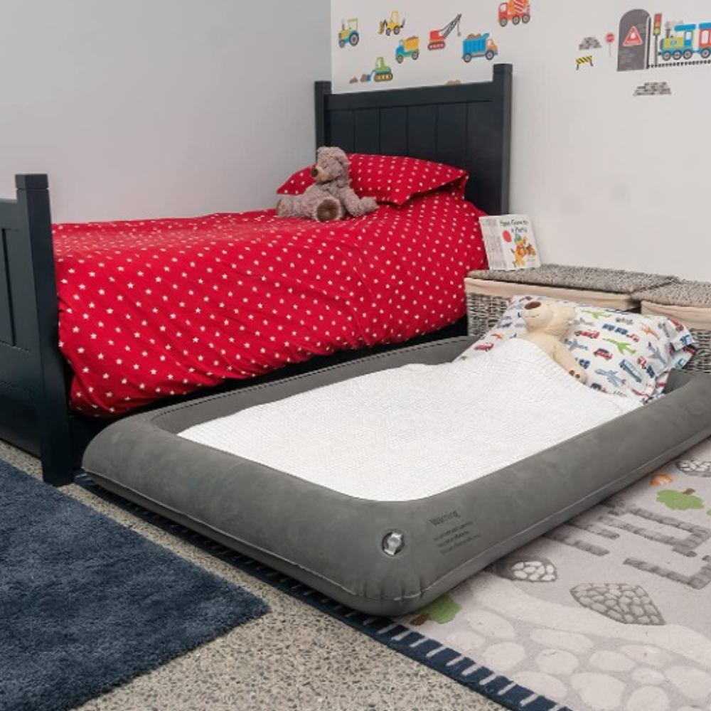 Inflatable Toddler Travel Bed: image 4